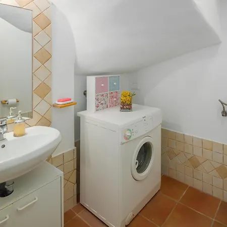 4 Bedroom Amazing In Σπίτι διακοπών *