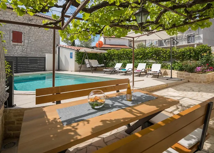 4 Bedroom Amazing In *