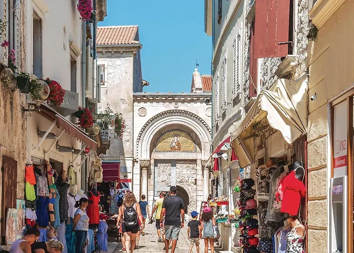 4 Bedroom Amazing In Σπίτι διακοπών